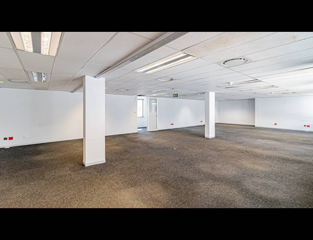 3,330M² OFFICE TO LET IN ROSEBANK